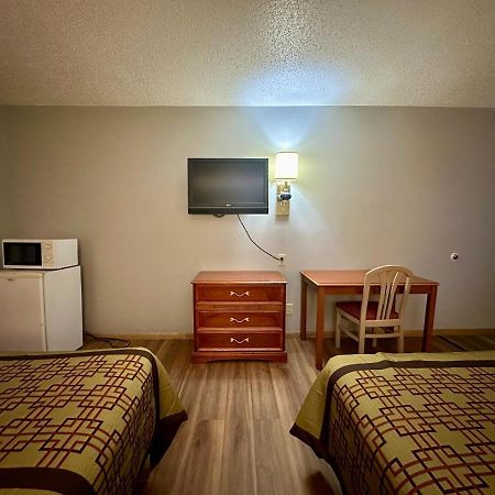 Thunderbird Motor Inn Барабуу Екстериор снимка