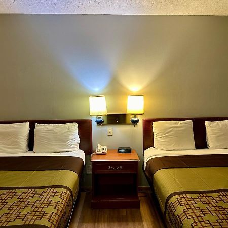 Thunderbird Motor Inn Барабуу Екстериор снимка