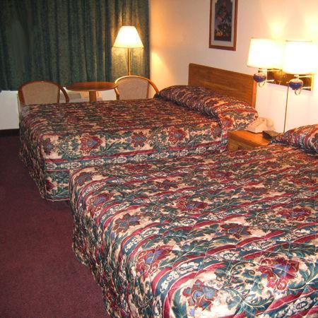 Thunderbird Motor Inn Барабуу Екстериор снимка
