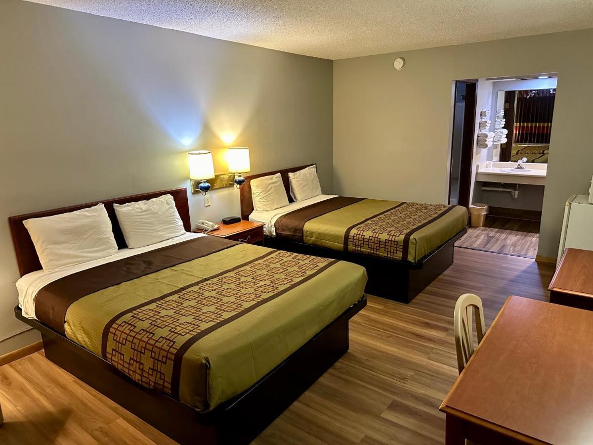 Thunderbird Motor Inn Барабуу Екстериор снимка