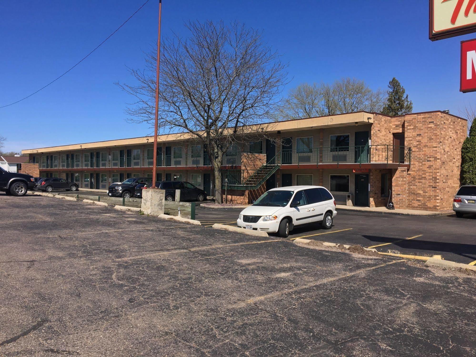 Thunderbird Motor Inn Барабуу Екстериор снимка
